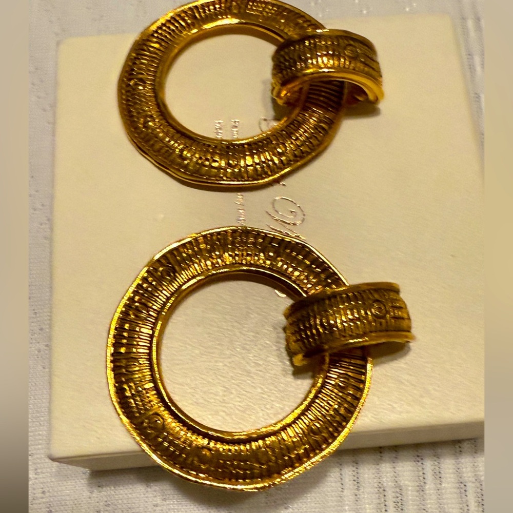 CHANEL CC Vintage Large Hoop 2 way Dangle Clip-On Earrings-24k Gold Plated